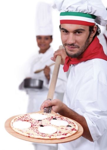 испечь пиццу
